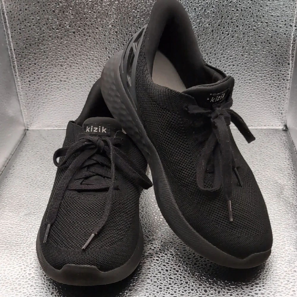 Kizik Athens Black Outsole Women's Athletic Sneaker Shoe Women's Size 10 Wide